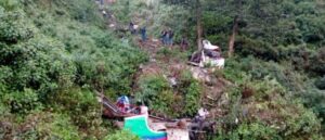 बैतडीमा बस दुर्घटना, ९ जनाको मृत्युु, ३४ घाइते बैतडीमा बस दुर्घटना, ९ जनाको मृत्युु, ३४ घाइते