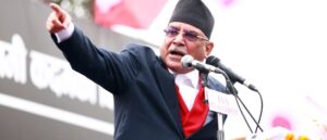 प्रधानमन्त्री केपी शर्मा ओली ससकुनीको भूमिकामा छन् : प्रचण्ड