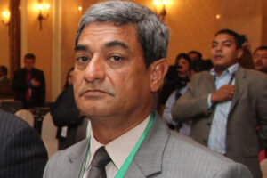 पूर्वगृहमन्त्री रमेश लेखक पक्राउ