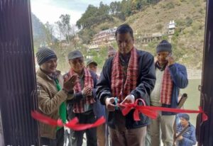 दार्चुलामा ‘जनताको घरघरमा एमाले-मनमनमा एमाले’ १ महिने अभियान सुरु दार्चुलामा ‘जनताको घरघरमा एमाले-मनमनमा एमाले’ १ महिने अभियान सुरु