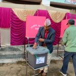 उम्मेदवार नारदमुनी रानाले गरे मतदान उम्मेदवार नारदमुनी रानाले गरे मतदान