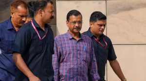 दिल्लीका मुख्यमन्त्री केजरीवाल अदालतबाट पक्राउ दिल्लीका मुख्यमन्त्री केजरीवाल अदालतबाट पक्राउ