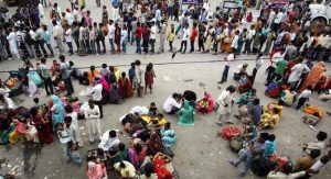 भारतमा धार्मिक सभामा भागदौड हुँदा एक सय भन्दा व्यक्तिको मृत्यु भारतमा धार्मिक सभामा भागदौड हुँदा एक सय भन्दा व्यक्तिको मृत्यु