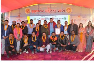नवनिर्वाचित पत्रकार महासघं कैलालीको टिमलाई कैलाली उद्योग बाणिज्य सघंको सम्मान नवनिर्वाचित पत्रकार महासघं कैलालीको टिमलाई कैलाली उद्योग बाणिज्य सघंको सम्मान