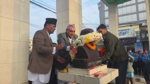 प्रजातन्त्र दिवसमा सहिदका स्मारकमा माल्यार्पण प्रजातन्त्र दिवसमा सहिदका स्मारकमा माल्यार्पण