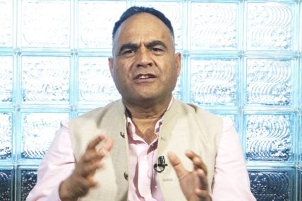 नैनसिंह महरको आरोप : सरकारले दुईतिहाइको दम्भ देखाएर जनताका समस्या भुल्यो