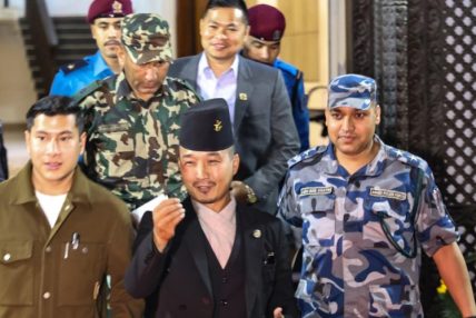 उच्च सुरक्षा अधिकारीहरूसँग गृहमन्त्रीको पाँच घण्टा लामो