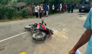 बेलौरीमा स्कूल बसको ठक्करबाट मोटरसाइकल चालक गम्भीर घाइते बेलौरीमा स्कूल बसको ठक्करबाट मोटरसाइकल चालक गम्भीर घाइते