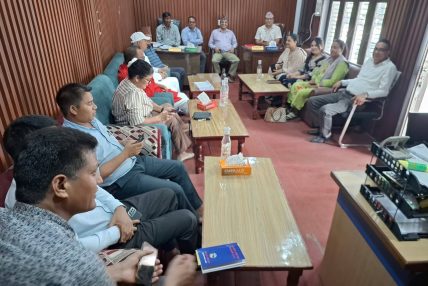 सुदूरपश्चिममा नेकपाको बैठक सुरु, सत्ता समीकरणबारे छलफल
