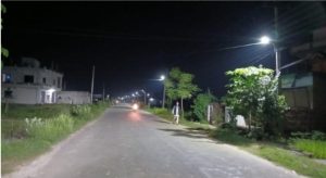 धनगढी- ६ कालो पुल देखि वडा ११ बेला सम्ममा ८४ वटा स्मार्ट सडक बत्ती जडान