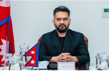 प्रधानमन्त्री निजी भ्रमणमा जानुभएको हो : प्रधानमन्त्री कार्यालय