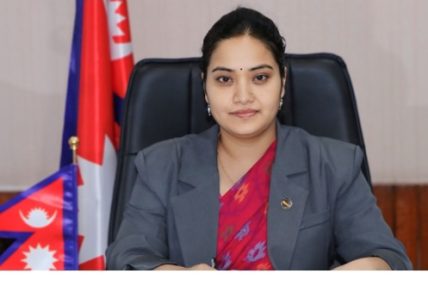 सुदूरपश्चिम आउँदै मन्त्री रावल