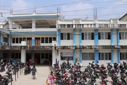 ९ वर्षपछि बन्यो सेती अस्पतालको नयाँ भवन, अस्पताल व्यवस्थापनलाई हस्तान्तरण