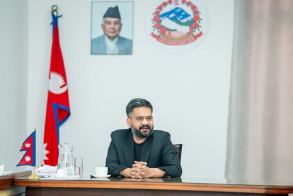 प्रधानमन्त्रीसँग सुदूरपश्चिमका रास्वपा सांसदको भेट, सुनाए दर्जनौँ समस्या