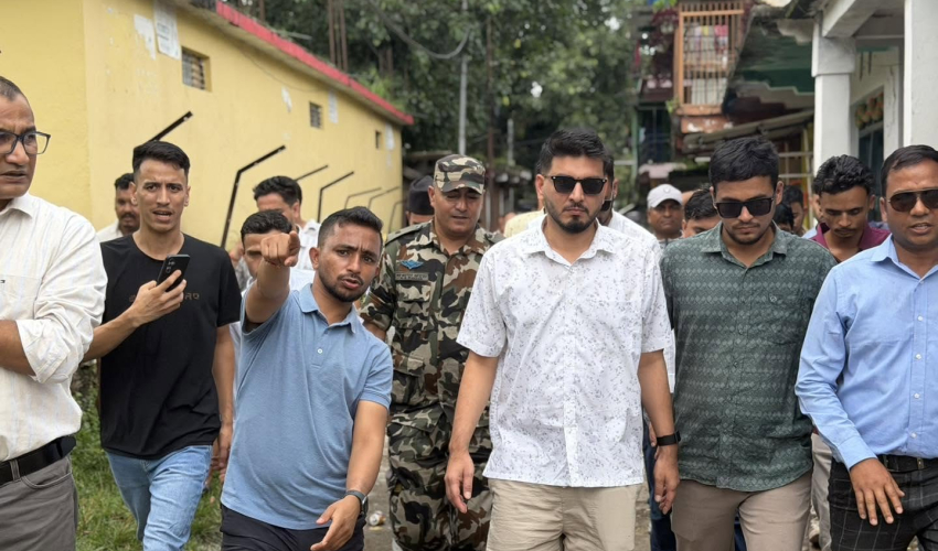 दार्चुला अस्पताल भवन निर्माणमा ढिलाइप्रति मन्त्री लम्सालको असन्तुष्टि, ठेक्का तोड्न निर्देशन