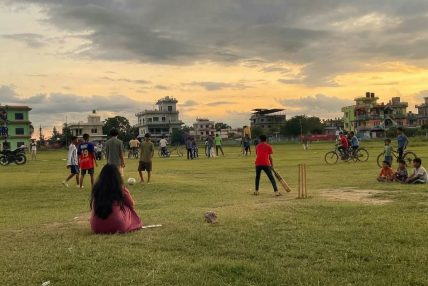 बाल्यकालको त्यो खुला मैदान, जहाँ सम्झनाहरू अझै दौडिरहेका छन्