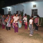 कैलालीक थारु बस्तीमा परम्परागत सखिया नाचको रौनक सुरू कैलालीक थारु बस्तीमा परम्परागत सखिया नाचको रौनक सुरू