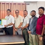 हवाई भाडामा घटाउन माग गर्दै कैलाली उद्योग वाणिज्य संघको प्रधानमन्त्रीलाई ज्ञापनपत्र हवाई भाडामा घटाउन माग गर्दै कैलाली उद्योग वाणिज्य संघको प्रधानमन्त्रीलाई ज्ञापनपत्र
